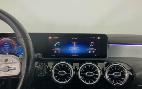 Mercedes-Benz CLA, 2019 год, 3 199 000 рублей, 10 фотография