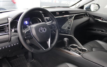 Toyota Camry, 2019 год, 2 749 000 рублей, 5 фотография