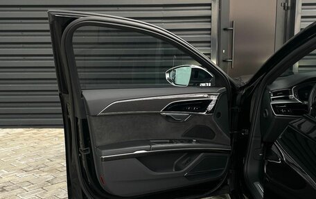 Audi S8, 2020 год, 10 700 000 рублей, 9 фотография