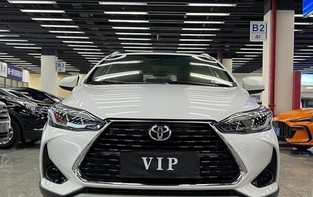 Toyota Yaris XP150 рестайлинг, 2021 год, 1 330 000 рублей, 2 фотография