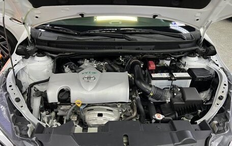 Toyota Yaris XP150 рестайлинг, 2021 год, 1 330 000 рублей, 12 фотография