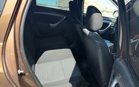 Renault Duster I рестайлинг, 2014 год, 1 090 000 рублей, 24 фотография