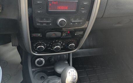 Renault Duster I рестайлинг, 2014 год, 1 090 000 рублей, 33 фотография