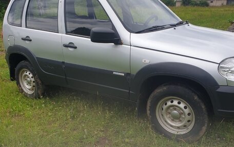 Chevrolet Niva I рестайлинг, 2012 год, 333 000 рублей, 5 фотография