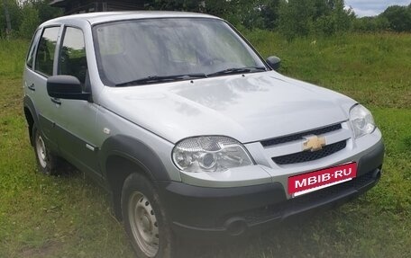 Chevrolet Niva I рестайлинг, 2012 год, 333 000 рублей, 6 фотография