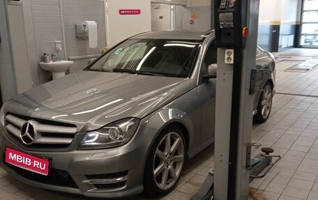 Mercedes-Benz C-Класс, 2012 год, 1 930 000 рублей, 1 фотография