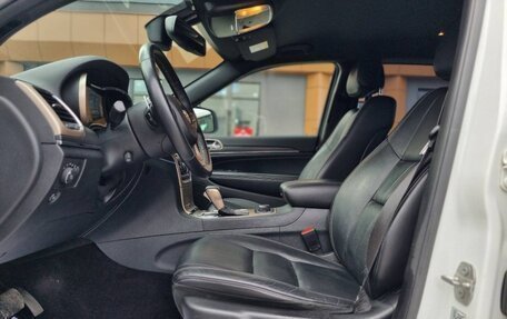 Jeep Grand Cherokee, 2016 год, 2 699 000 рублей, 29 фотография