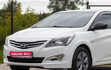 Hyundai Solaris II рестайлинг, 2015 год, 895 000 рублей, 6 фотография