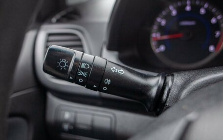 Hyundai Solaris II рестайлинг, 2015 год, 895 000 рублей, 24 фотография