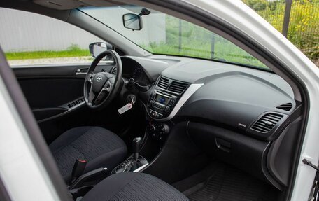 Hyundai Solaris II рестайлинг, 2015 год, 895 000 рублей, 20 фотография