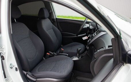 Hyundai Solaris II рестайлинг, 2015 год, 895 000 рублей, 33 фотография