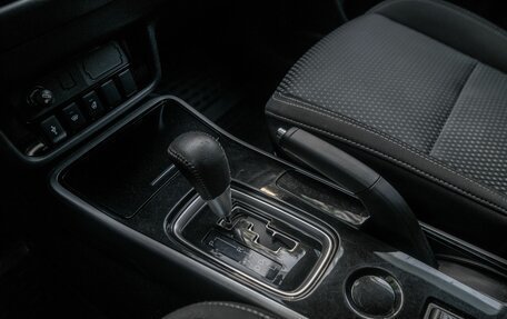 Mitsubishi Outlander III рестайлинг 3, 2020 год, 1 899 000 рублей, 10 фотография