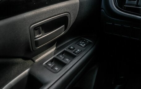 Mitsubishi Outlander III рестайлинг 3, 2020 год, 1 899 000 рублей, 11 фотография