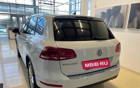 Volkswagen Touareg III, 2012 год, 2 399 900 рублей, 4 фотография