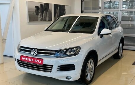 Volkswagen Touareg III, 2012 год, 2 399 900 рублей, 3 фотография