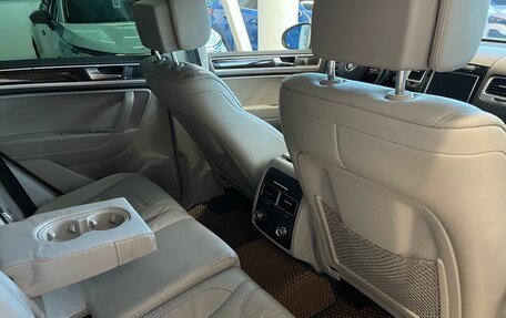 Volkswagen Touareg III, 2012 год, 2 399 900 рублей, 11 фотография