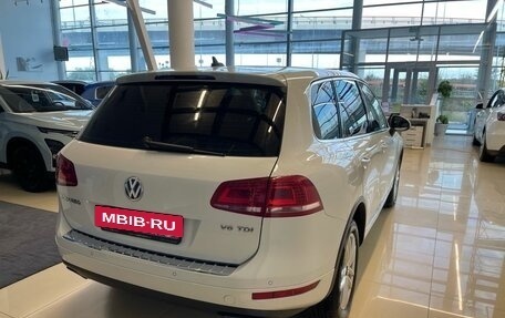 Volkswagen Touareg III, 2012 год, 2 399 900 рублей, 6 фотография