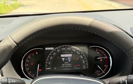 Toyota RAV4, 2021 год, 3 280 000 рублей, 9 фотография