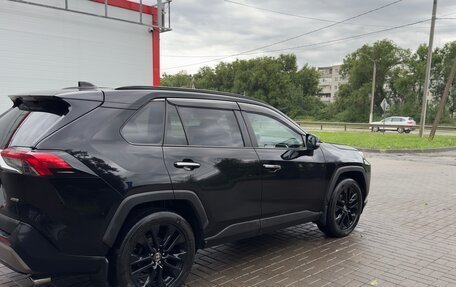 Toyota RAV4, 2021 год, 2 650 000 рублей, 8 фотография