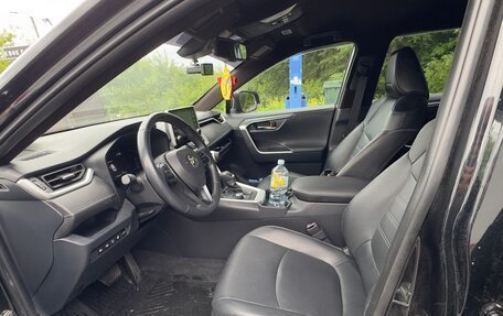 Toyota RAV4, 2021 год, 2 650 000 рублей, 15 фотография