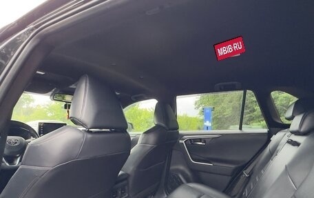 Toyota RAV4, 2021 год, 2 650 000 рублей, 14 фотография