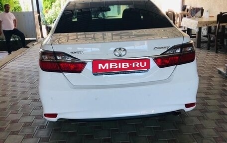 Toyota Camry, 2016 год, 1 700 000 рублей, 4 фотография