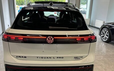 Volkswagen Tiguan, 2025 год, 4 750 000 рублей, 8 фотография