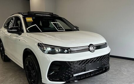 Volkswagen Tiguan, 2025 год, 4 750 000 рублей, 4 фотография