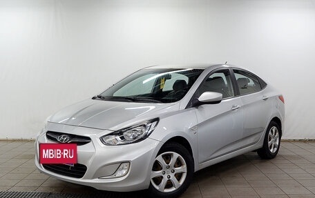 Hyundai Solaris II рестайлинг, 2011 год, 710 000 рублей, 2 фотография