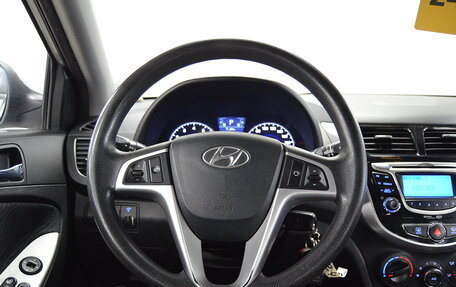 Hyundai Solaris II рестайлинг, 2011 год, 710 000 рублей, 12 фотография