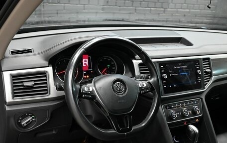Volkswagen Teramont I, 2018 год, 2 810 000 рублей, 9 фотография