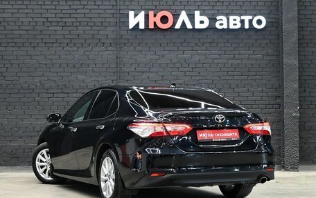 Toyota Camry, 2019 год, 2 500 000 рублей, 4 фотография
