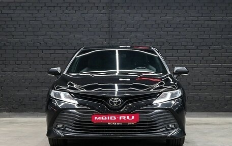 Toyota Camry, 2019 год, 2 500 000 рублей, 2 фотография