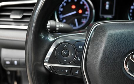 Toyota Camry, 2019 год, 2 500 000 рублей, 14 фотография