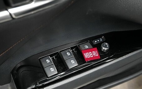 Toyota Camry, 2019 год, 2 500 000 рублей, 13 фотография