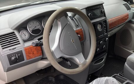Chrysler Town & Country V рестайлинг, 2008 год, 1 250 000 рублей, 6 фотография