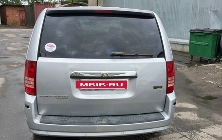 Chrysler Town & Country V рестайлинг, 2008 год, 1 250 000 рублей, 11 фотография