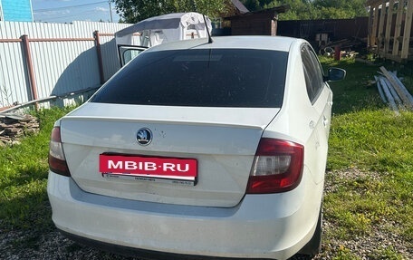 Skoda Rapid I, 2014 год, 950 000 рублей, 3 фотография