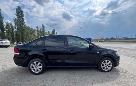 Volkswagen Polo VI (EU Market), 2012 год, 700 000 рублей, 4 фотография