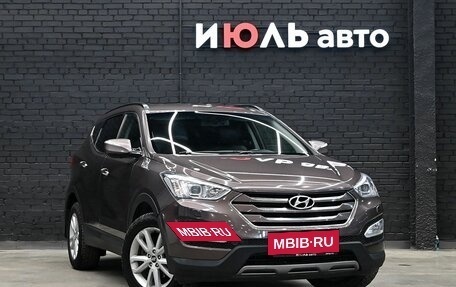Hyundai Santa Fe III рестайлинг, 2013 год, 1 800 000 рублей, 3 фотография