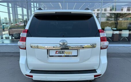 Toyota Land Cruiser Prado 150 рестайлинг 2, 2014 год, 2 999 000 рублей, 6 фотография