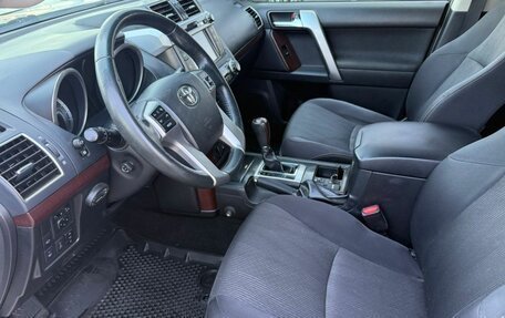 Toyota Land Cruiser Prado 150 рестайлинг 2, 2014 год, 2 999 000 рублей, 17 фотография