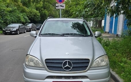 Mercedes-Benz M-Класс, 2001 год, 300 000 рублей, 1 фотография