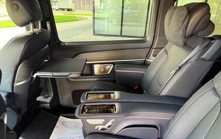 Mercedes-Benz V-Класс, 2025 год, 14 800 000 рублей, 19 фотография