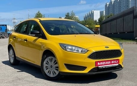 Ford Focus III, 2017 год, 850 000 рублей, 2 фотография