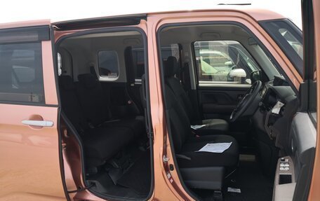 Toyota Roomy I, 2019 год, 1 300 000 рублей, 22 фотография