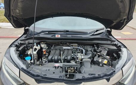 Honda Vezel, 2019 год, 2 350 000 рублей, 8 фотография