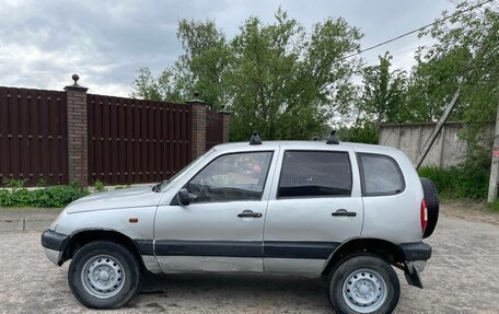 Chevrolet Niva I рестайлинг, 2004 год, 160 000 рублей, 5 фотография