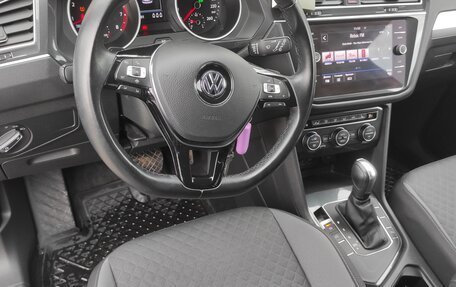 Volkswagen Tiguan II, 2020 год, 2 700 000 рублей, 9 фотография