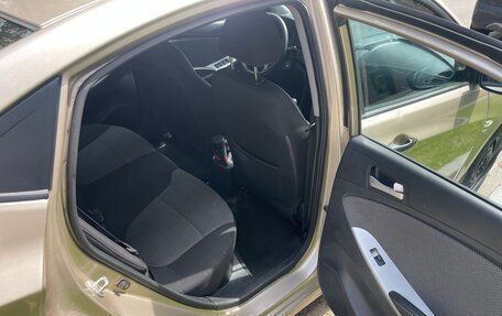 Hyundai Solaris II рестайлинг, 2012 год, 550 000 рублей, 11 фотография